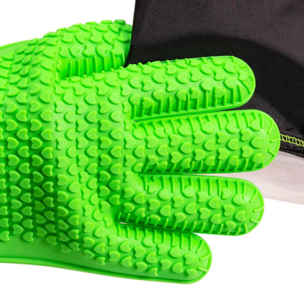 The LoveGlove Non-Slip Silicone Safety Glove from Magical Butter